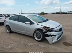 3KPFL4A70HE051263 2017 KIA FORTE