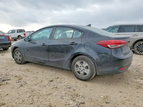 3KPFL4A70HE052526 2017 KIA FORTE - Image 2