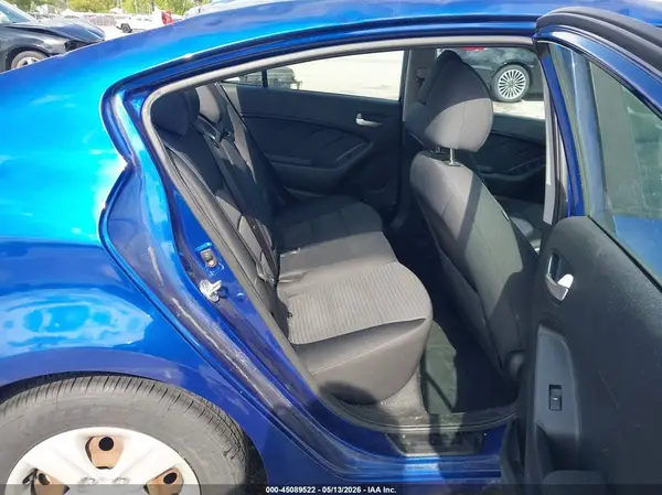 3KPFL4A70HE054342 2017 KIA FORTE - Image 8