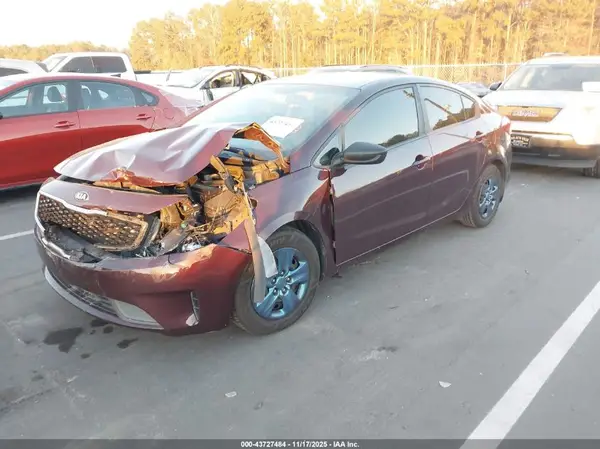 3KPFL4A70HE059265 2017 KIA FORTE - Image 2