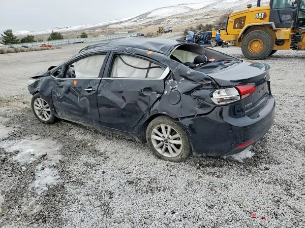 3KPFL4A70HE062232 2017 KIA FORTE - Image 2
