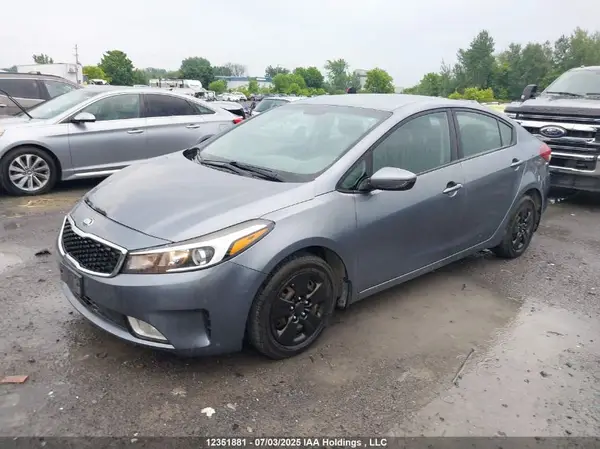 3KPFL4A70HE074087 2017 KIA FORTE - Image 2