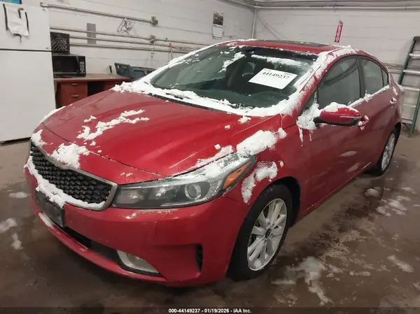 3KPFL4A70HE076146 2017 KIA FORTE - Image 2