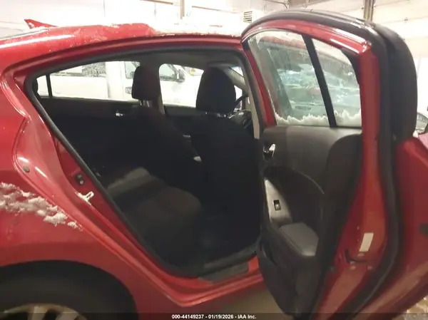 3KPFL4A70HE076146 2017 KIA FORTE - Image 8