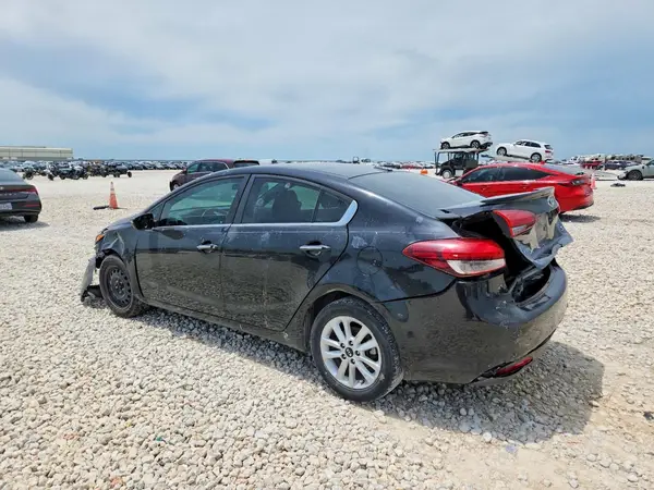 3KPFL4A70HE090337 2017 KIA FORTE - Image 2