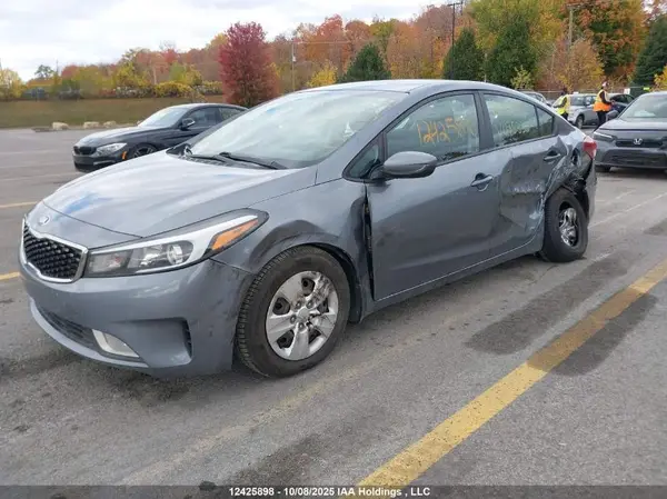 3KPFL4A70HE095330 2017 KIA FORTE - Image 2