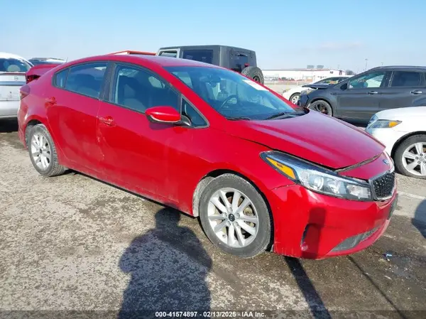 3KPFL4A70HE099457 2017 KIA FORTE - Image 1