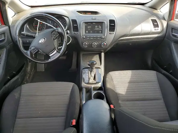 3KPFL4A70HE103426 2017 KIA FORTE - Image 8