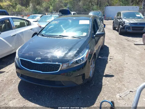 3KPFL4A70HE103944 2017 KIA FORTE - Image 2