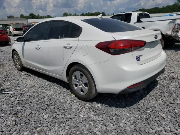 3KPFL4A70HE108626 2017 KIA FORTE - Image 2