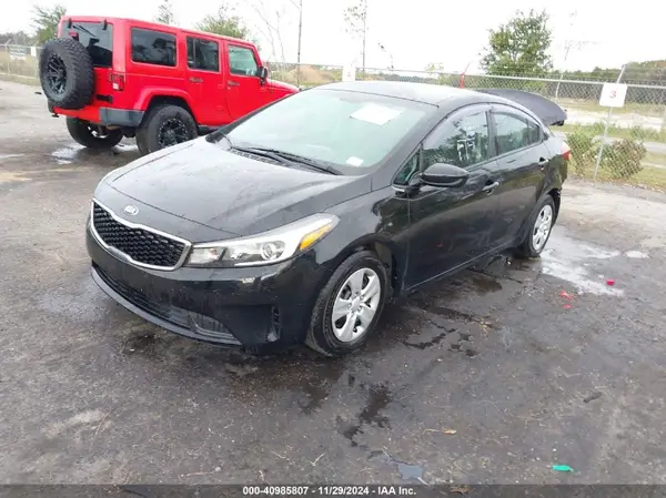 3KPFL4A70HE108951 2017 KIA FORTE - Image 2