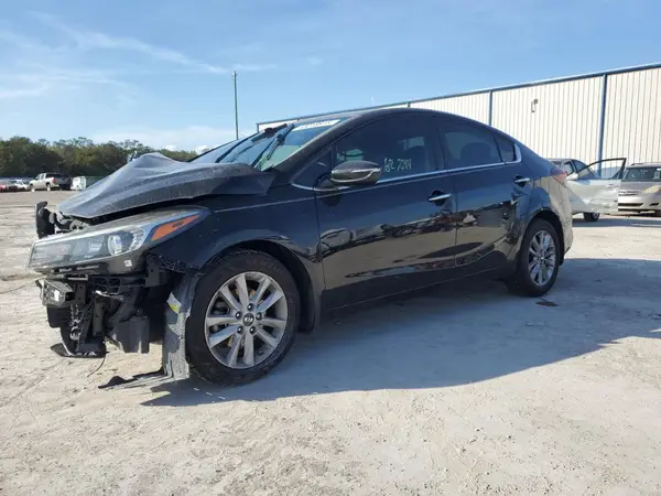 3KPFL4A70HE109470 2017 KIA FORTE - Image 1