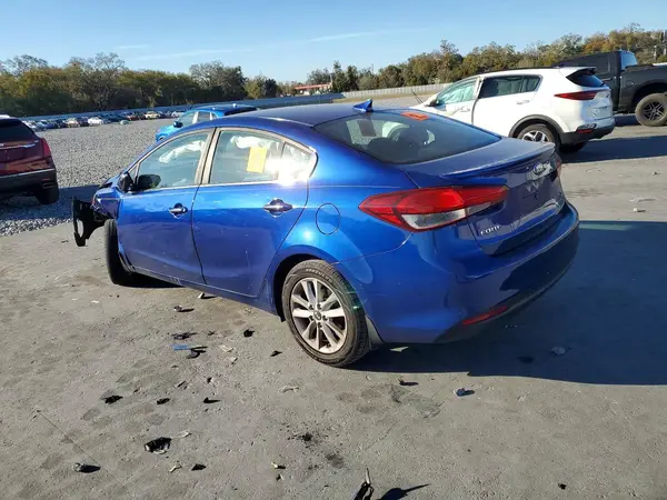3KPFL4A70HE116175 2017 KIA FORTE - Image 2