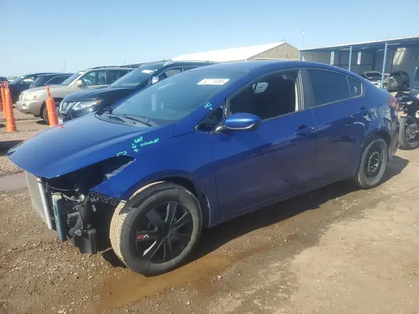 3KPFL4A70HE117312 2017 KIA FORTE - Image 1