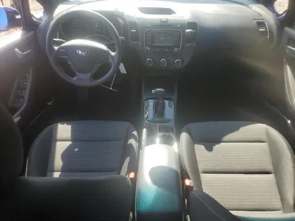 3KPFL4A70HE117312 2017 KIA FORTE - Image 8