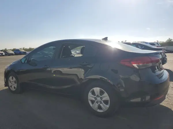3KPFL4A70HE117603 2017 KIA FORTE - Image 2