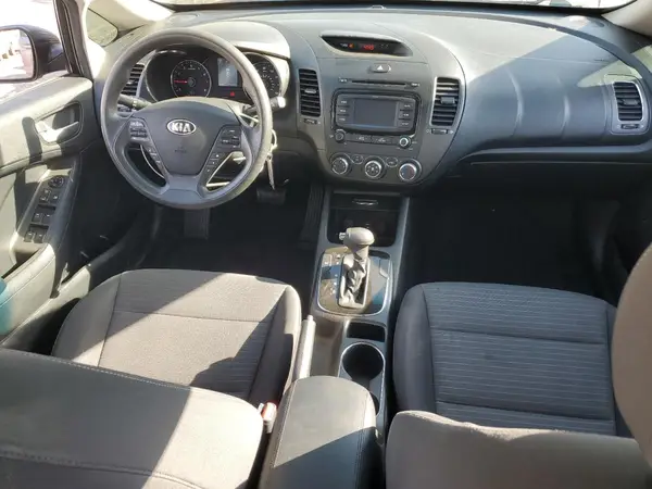 3KPFL4A70HE117603 2017 KIA FORTE - Image 8