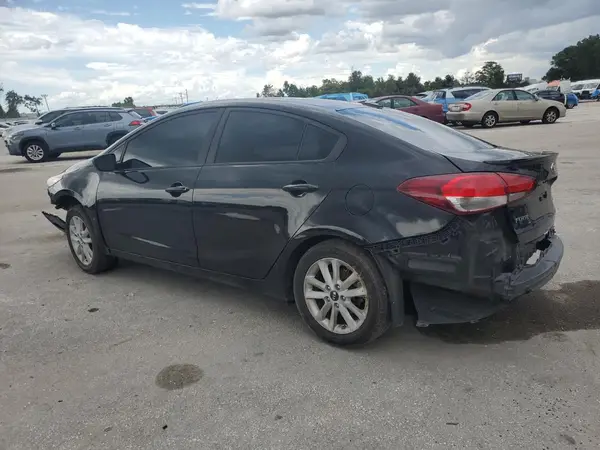 3KPFL4A70HE119433 2017 KIA FORTE - Image 2