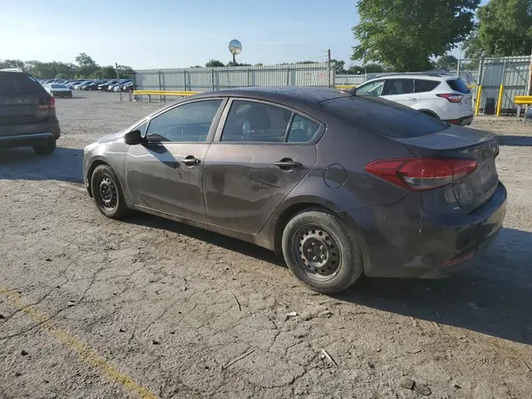 3KPFL4A70HE126852 2017 KIA FORTE - Image 2