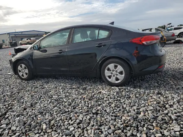 3KPFL4A70HE127242 2017 KIA FORTE - Image 2