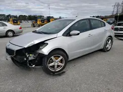 3KPFL4A70HE132313 2017 KIA FORTE