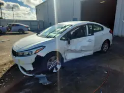 3KPFL4A70HE136085 2017 KIA FORTE