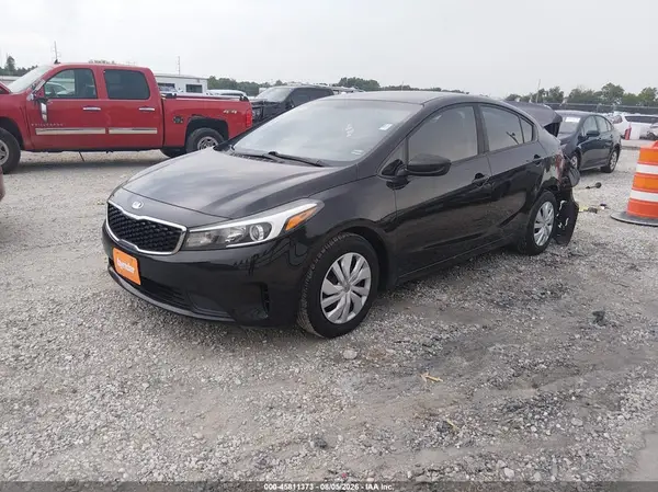 3KPFL4A70HE136961 2017 KIA FORTE - Image 2
