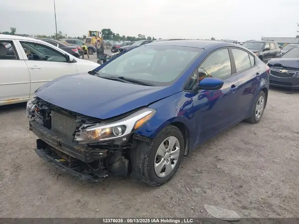 3KPFL4A70HE139083 2017 KIA FORTE - Image 2