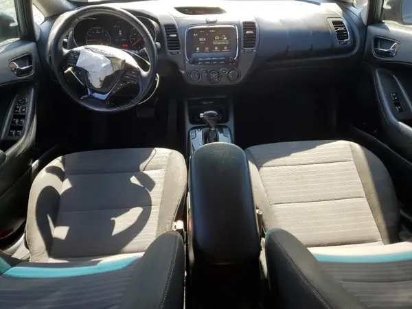 3KPFL4A70HE143716 2017 KIA FORTE - Image 8