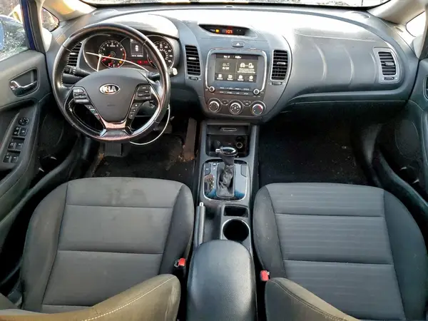 3KPFL4A70HE157695 2017 KIA FORTE - Image 8