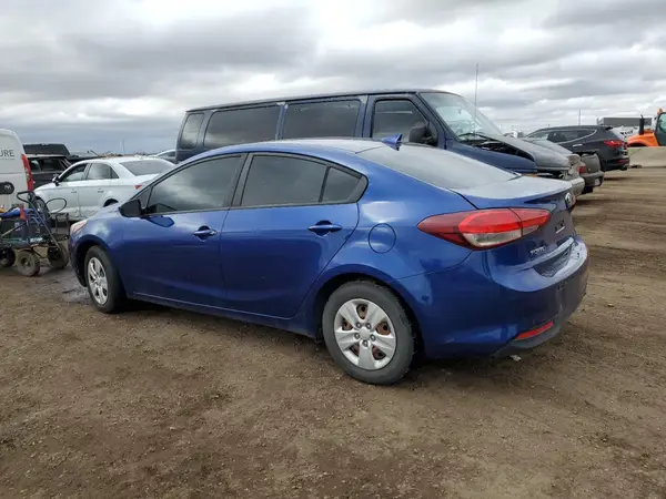 3KPFL4A70JE164409 2018 KIA FORTE - Image 2