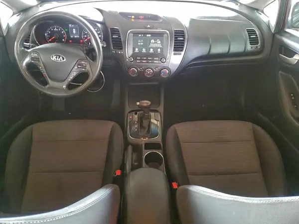 3KPFL4A70JE167908 2018 KIA FORTE - Image 8