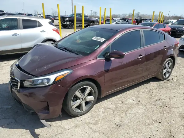 3KPFL4A70JE170856 2018 KIA FORTE - Image 1