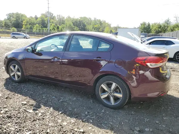 3KPFL4A70JE171229 2018 KIA FORTE - Image 2