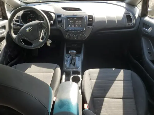 3KPFL4A70JE171229 2018 KIA FORTE - Image 8