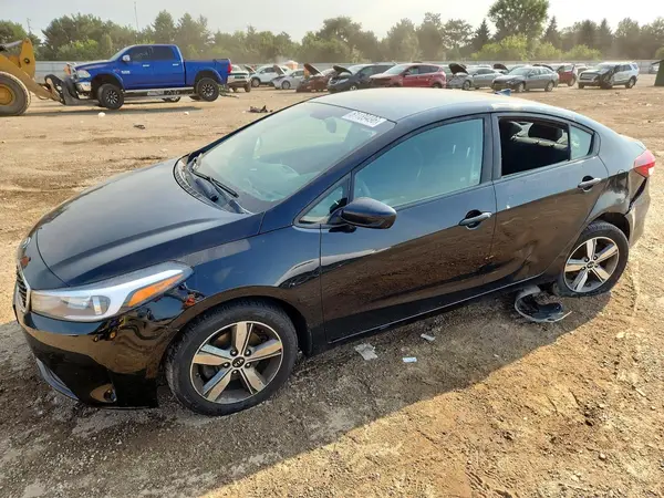 3KPFL4A70JE172963 2018 KIA FORTE - Image 1