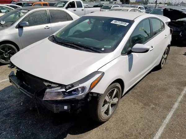 3KPFL4A70JE173689 2018 KIA FORTE - Image 2