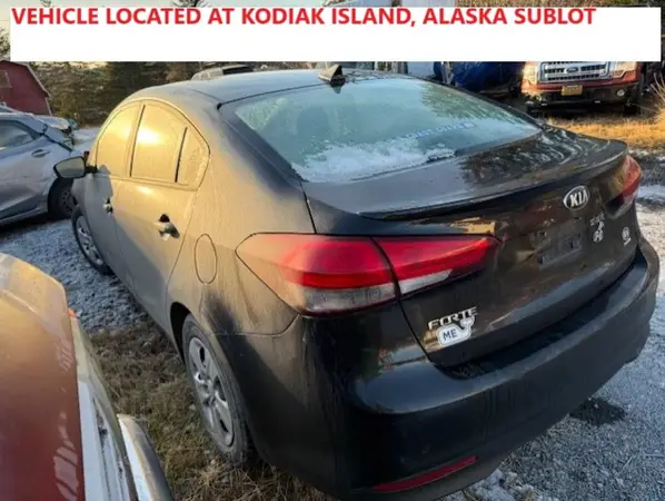 3KPFL4A70JE176639 2018 KIA FORTE - Image 2