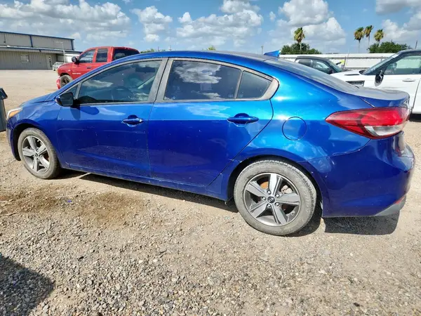 3KPFL4A70JE178973 2018 KIA FORTE - Image 2