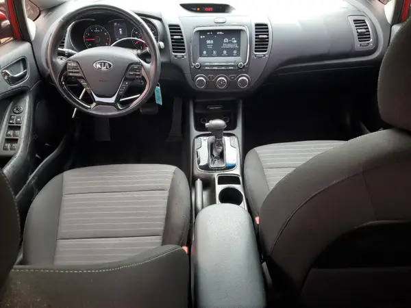 3KPFL4A70JE191285 2018 KIA FORTE - Image 8