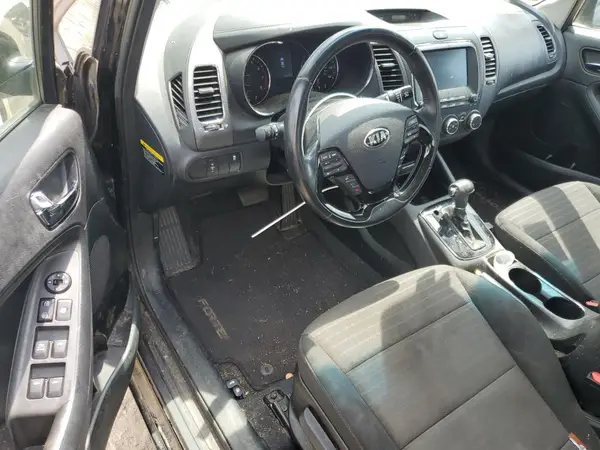 3KPFL4A70JE192081 2018 KIA FORTE - Image 8