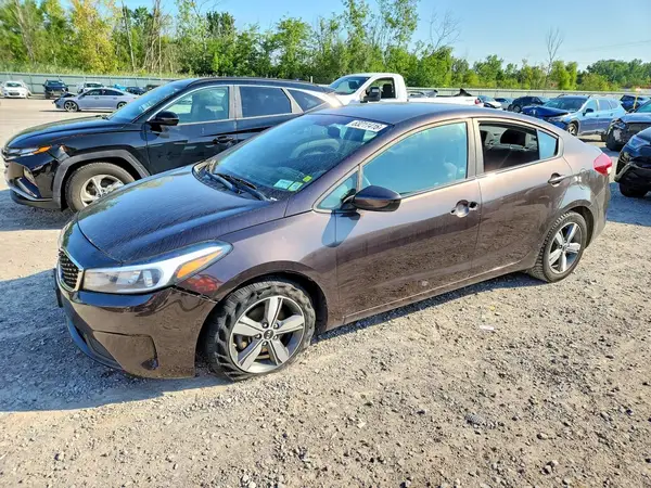3KPFL4A70JE194008 2018 KIA FORTE - Image 1