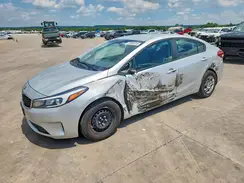 3KPFL4A70JE205363 2018 KIA FORTE