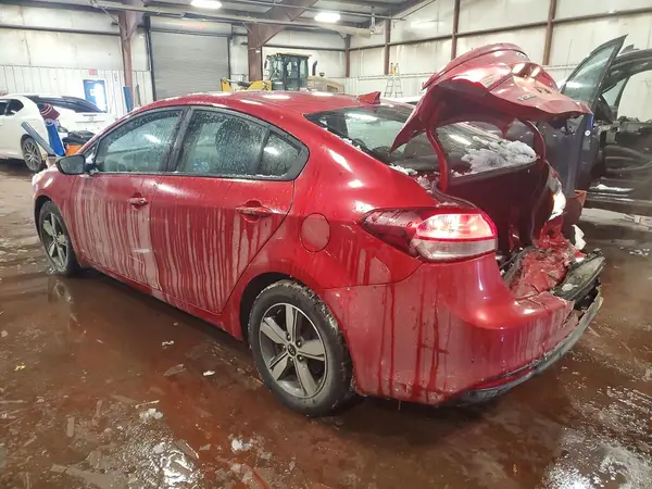 3KPFL4A70JE219621 2018 KIA FORTE - Image 2