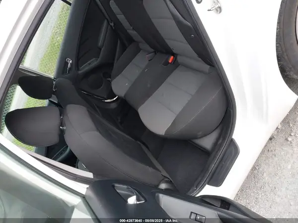 3KPFL4A70JE234667 2018 KIA FORTE - Image 8