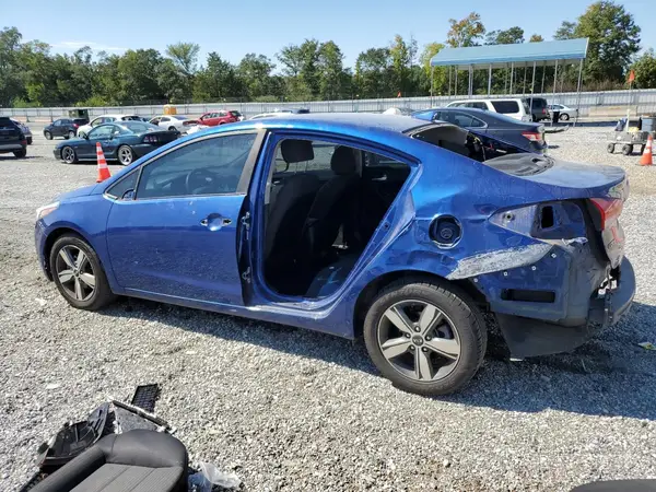 3KPFL4A70JE237942 2018 KIA FORTE - Image 2