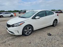 3KPFL4A70JE247483 2018 KIA FORTE