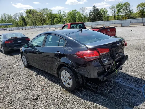 3KPFL4A70JE248469 2018 KIA FORTE - Image 2