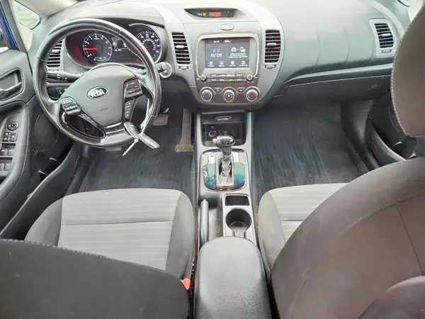 3KPFL4A70JE249962 2018 KIA FORTE - Image 8
