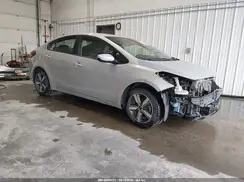 3KPFL4A70JE255759 2018 KIA FORTE